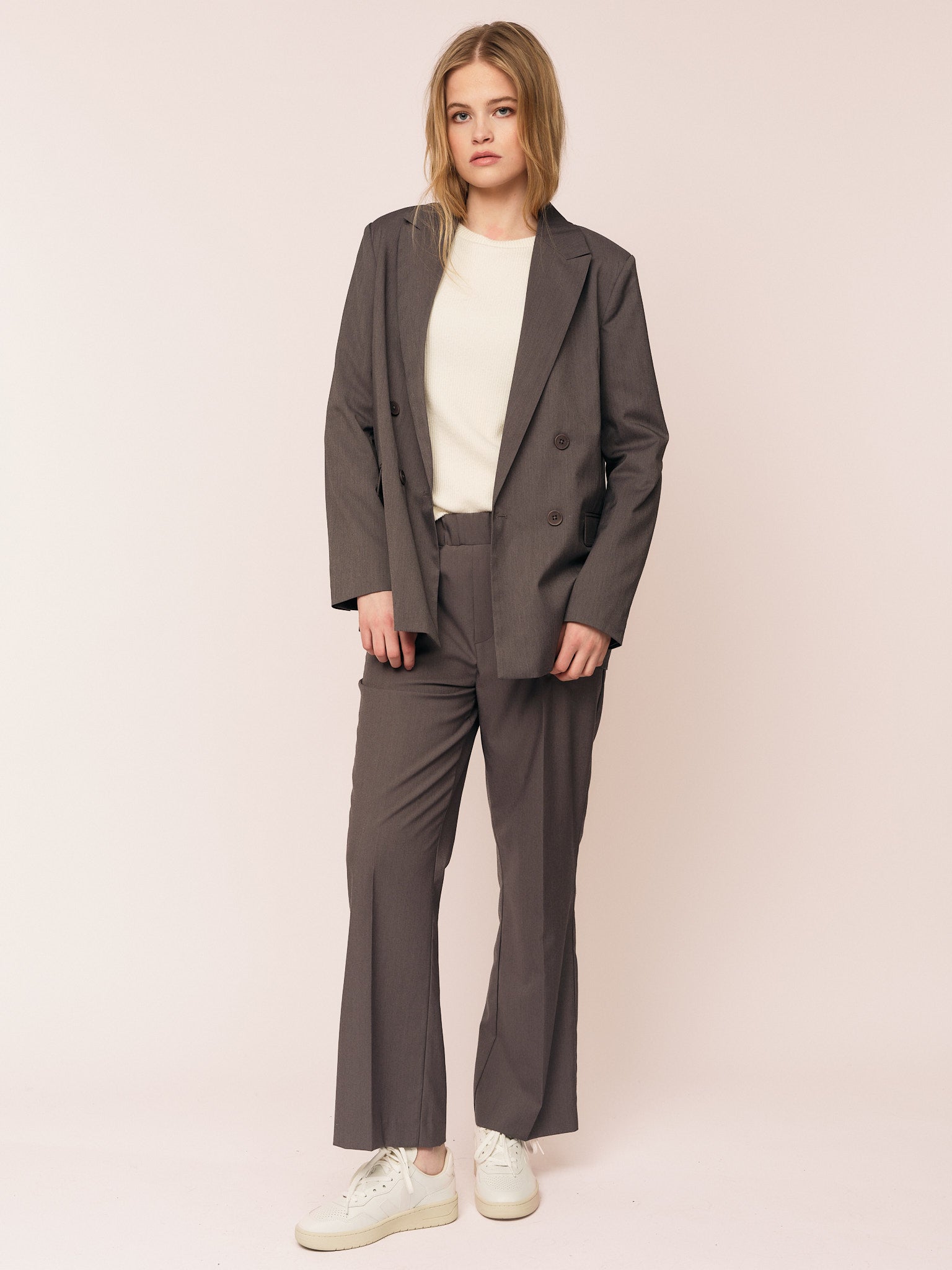 ESSAY（エッセイ） COLLAR LESS COAT　Grey Brown Bonhams : Prada Re-Edition: a Grey Broadtail Lamb Coat with