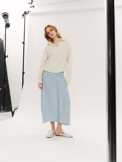 Ellen Midi skirt - Lt Blue Petite Flower
