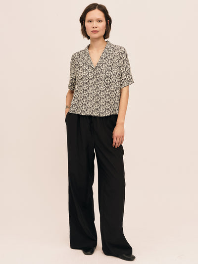 Ellen Bowler Shirt - Creme Black Print