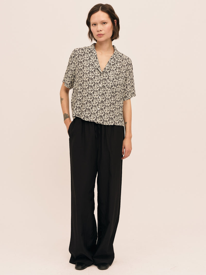 Ellen Bowler Shirt - Creme Black Print