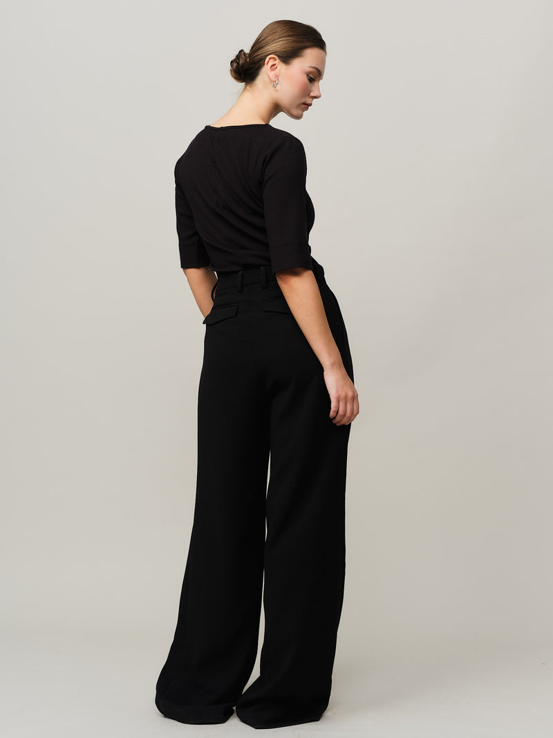 Hill Elbow- Sleeve Top - Black