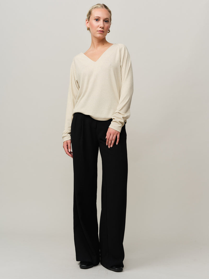 Bianca V neck Sweater - Creme Gold