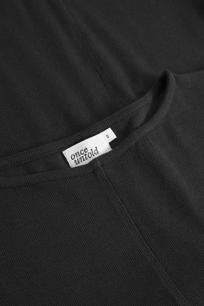 Hill Elbow- Sleeve Top - Black